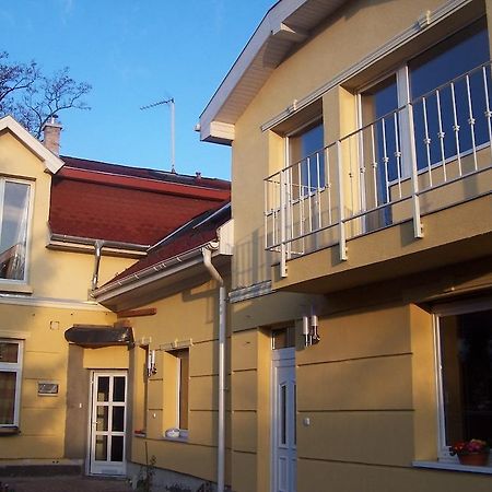Akacia Apartment - Free Inside Parking, 2 Bedrooms, Garden, Next To Centre Budapest Bagian luar foto